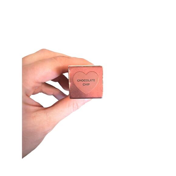 Too Faced Cocoa Bold Lipstick Chocolate Chip Full Size New in Box .11 oz - Picture 4 of 5